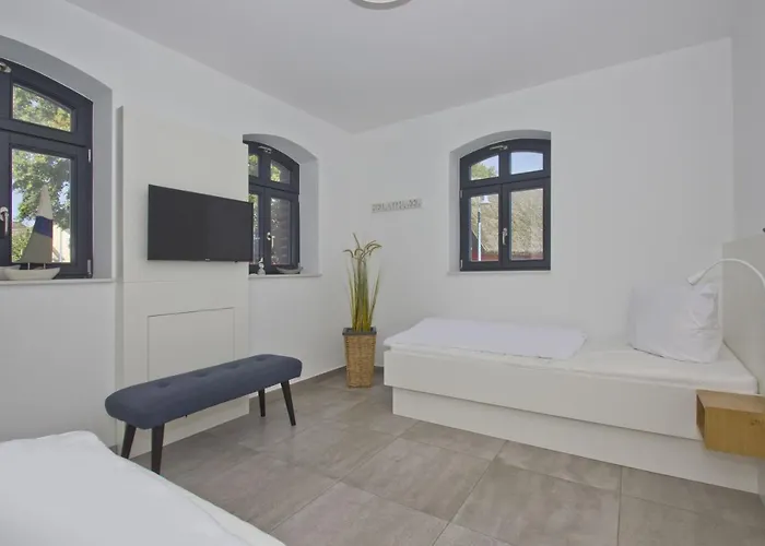 Ferienwohnung Heimathafen mit gratis Nutzung vom AHOI Erlebnisbad und Sauna in Sellin Apartment Alt Reddevitz